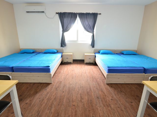 イージーアカデミー