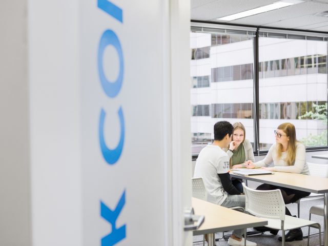 タムウッド ランゲージセンター バンクーバー校