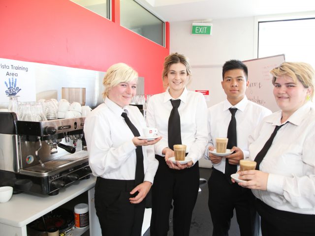 クラウンインスティチュートオブスタディーズ