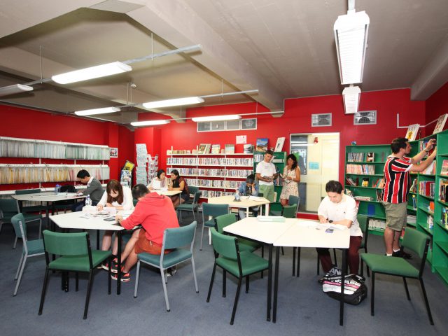 クラウンインスティチュートオブスタディーズ