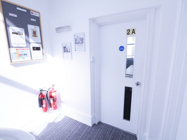 ローズオブヨーク ランゲージスクール ロンドン