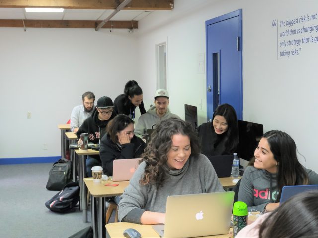 コーナーストーン インターナショナル コミュニティカレッジ オブ カナダ